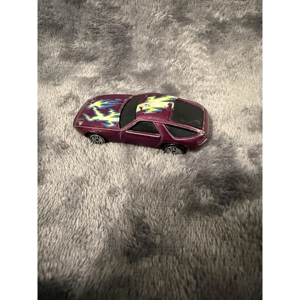 Hot Wheels Vintage Predator‎ Porsche 928 Magenta Ultra Hots 1978